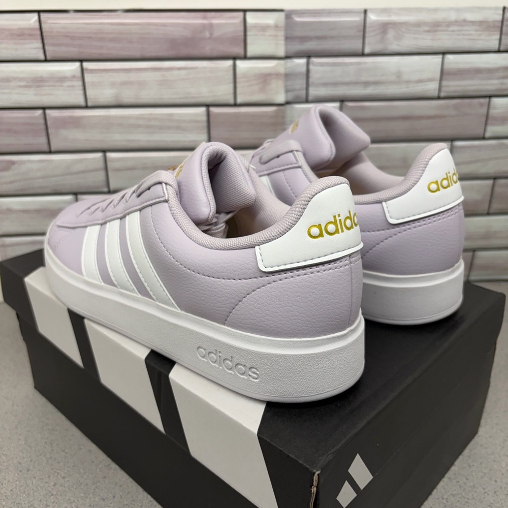 New Adidas Vl Court 2.0 Cloudfoam comfort Purple /White size 8 Women’s - Picture 6 of 9